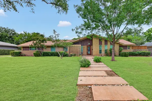 3763 Vinecrest Drive, Dallas, TX 75229