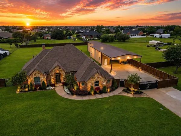 10131 Richard Circle, Forney, TX 75126