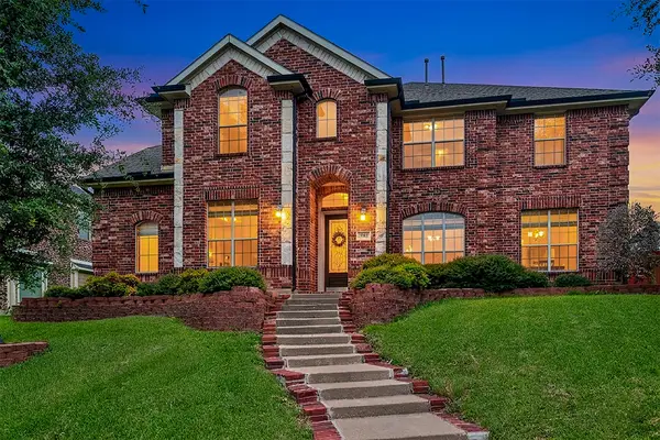 1701 Shadow Brook Trail, Garland, TX 75043