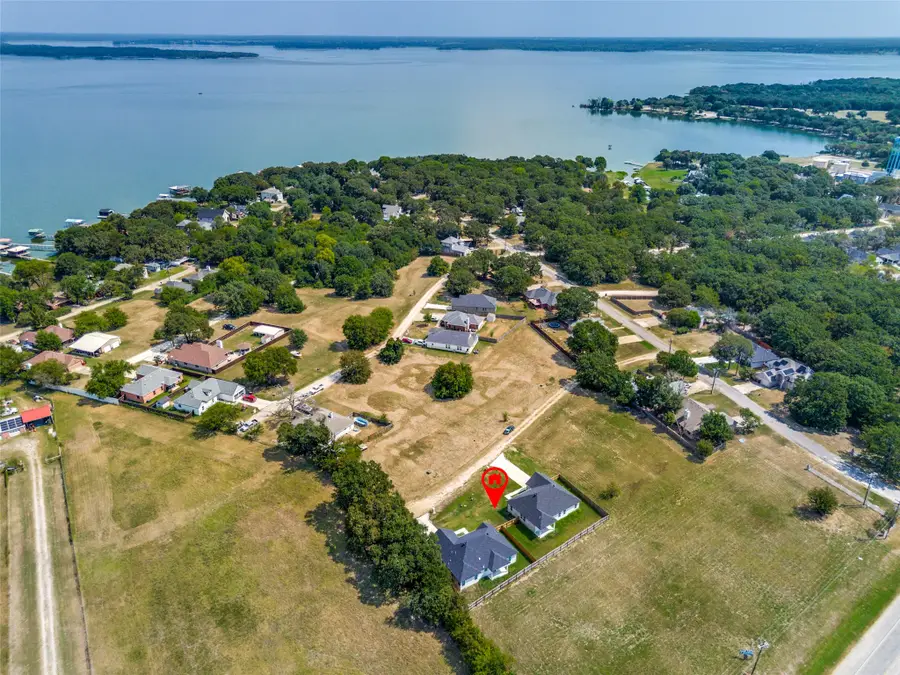 701 Lakeland Drive, West Tawakoni, TX 75474 - #2
