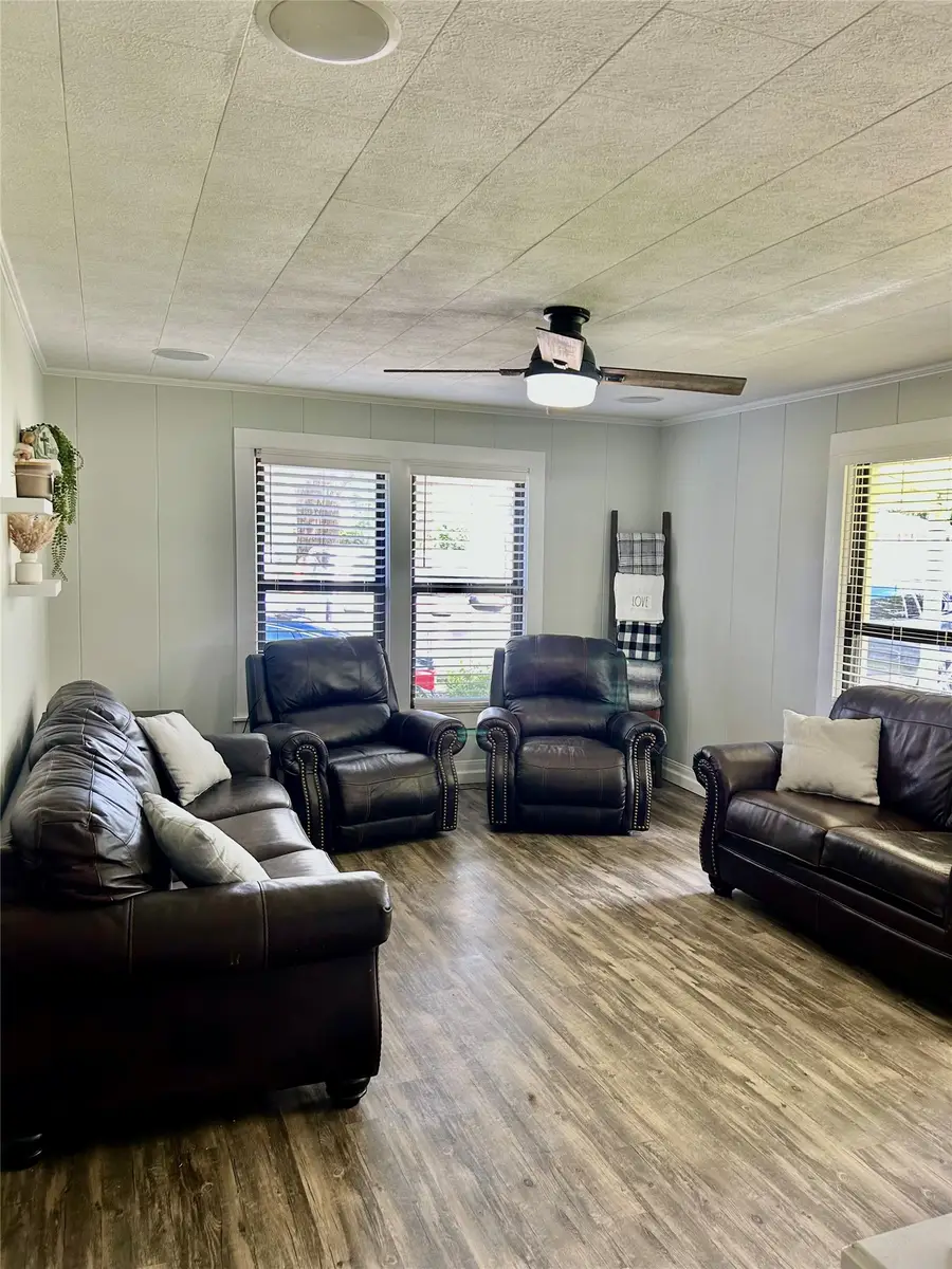 814 Spring Street, Springhill, LA 71075 - #3
