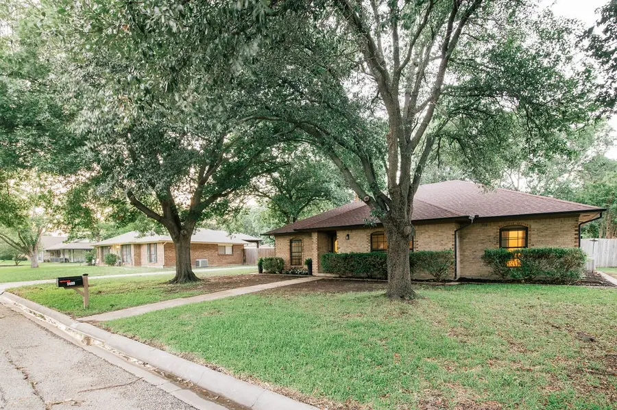 2409 Green Oaks Street, Denton, TX 76209 - #2