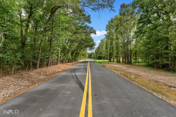 470 Pine Hill, Elm Grove, LA 71051