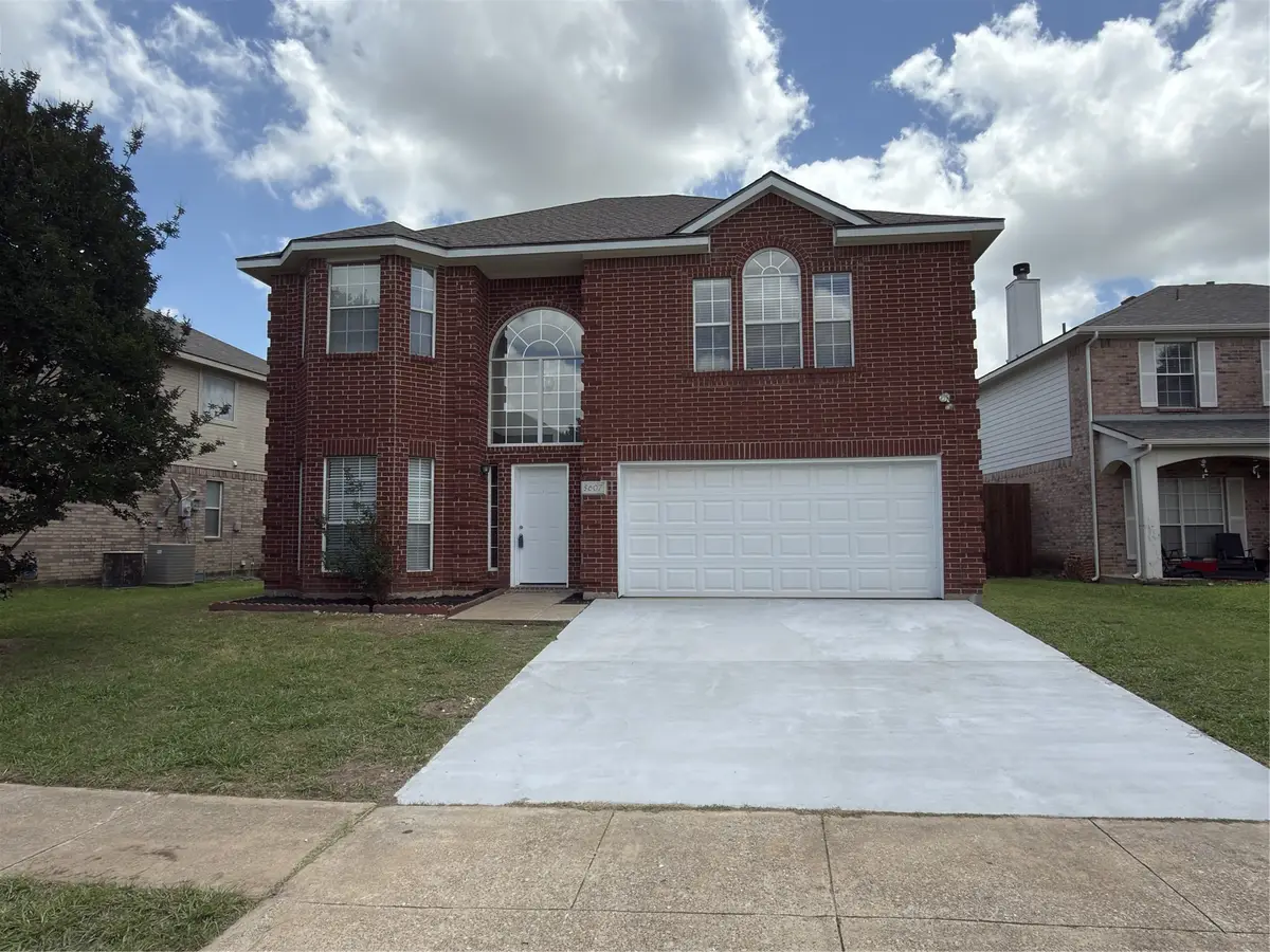5607 Creekhollow Drive, Arlington, TX 76018 - #1