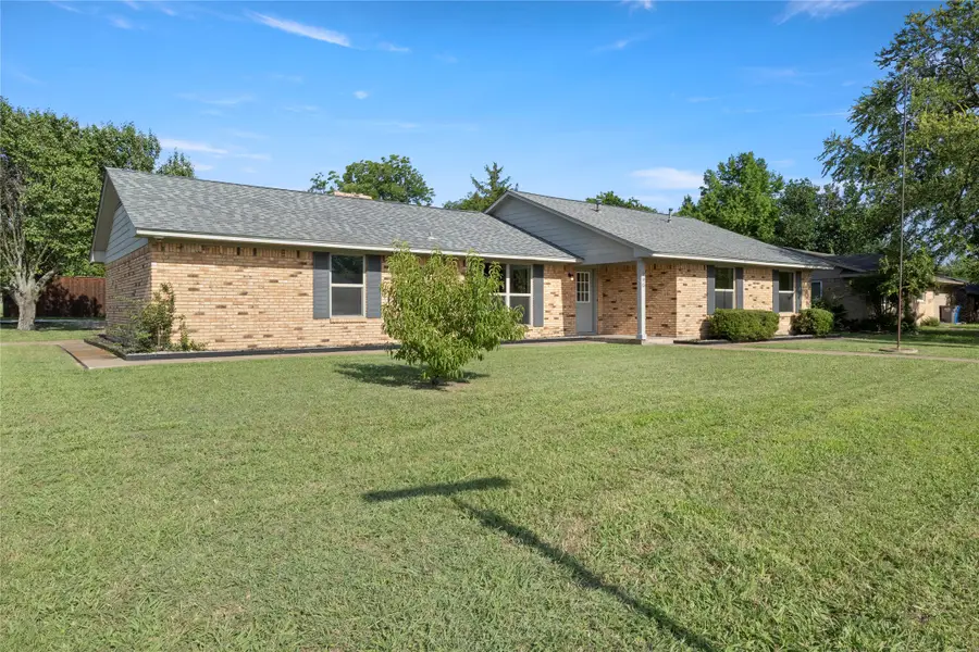 790 W Jefferson Street, Van Alstyne, TX 75495 - #2