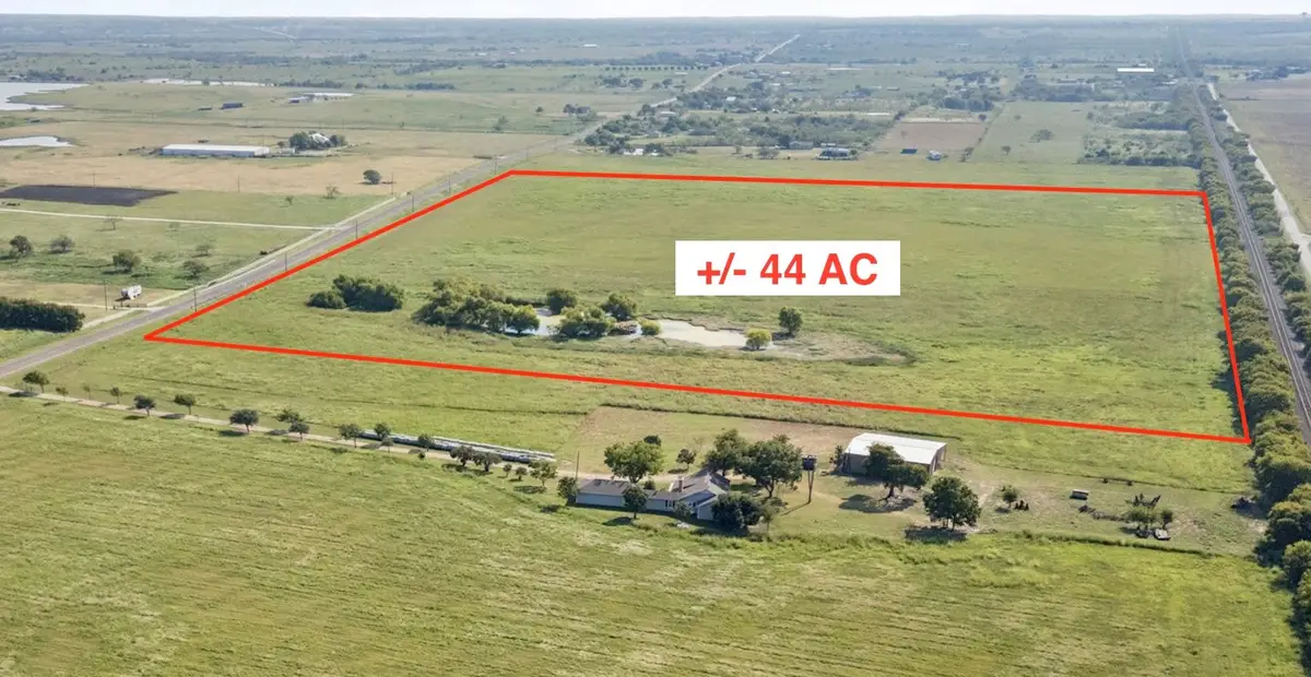 44 AC Fm 879, Ennis, TX 75119 - #1