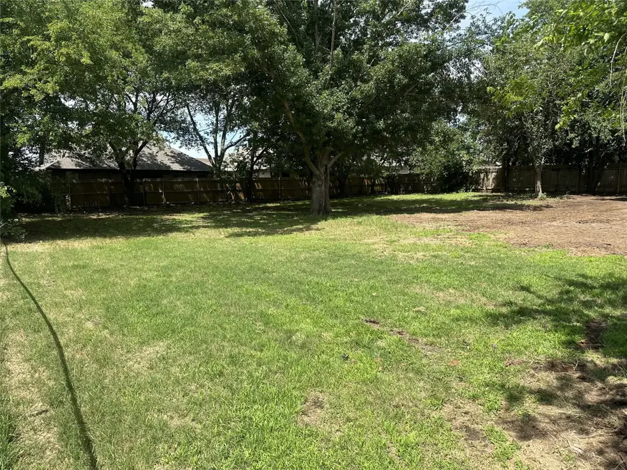 608 W Walcott Street, Pilot Point, TX 76258 - #2