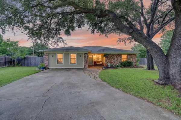 1145 S Timberline Drive, Benbrook, TX 76126