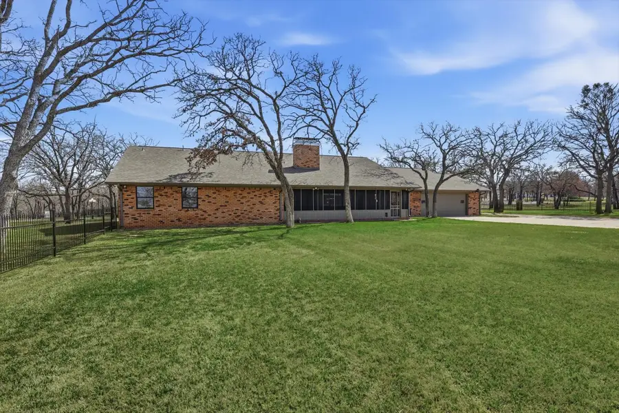 4 Buckskin Road, Mineral Wells, TX 76067 - #2