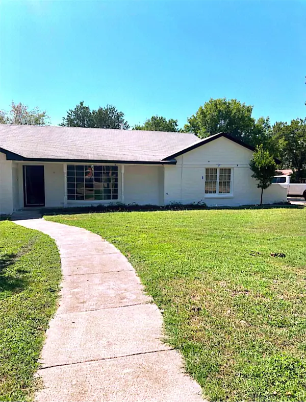 2900 Pecos Street, Fort Worth, TX 76119