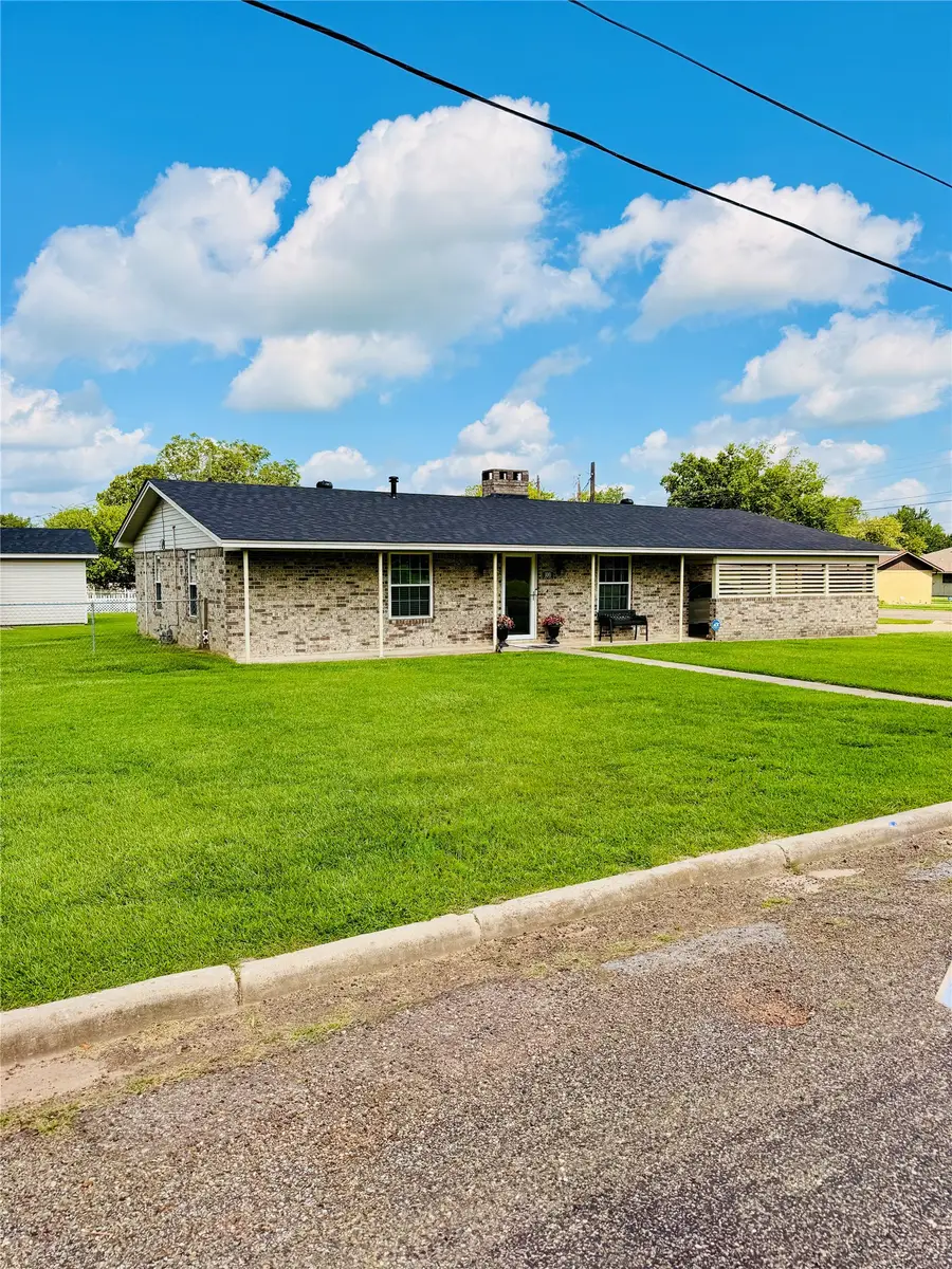100 Vatra Street, Mount Vernon, TX 75457 - #2