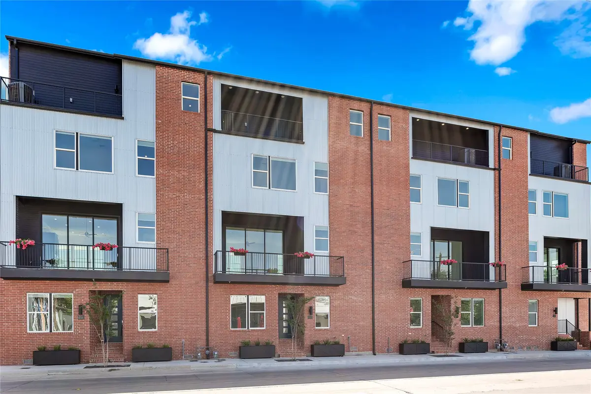 215 Carroll Street, Fort Worth, TX 76107 - #1