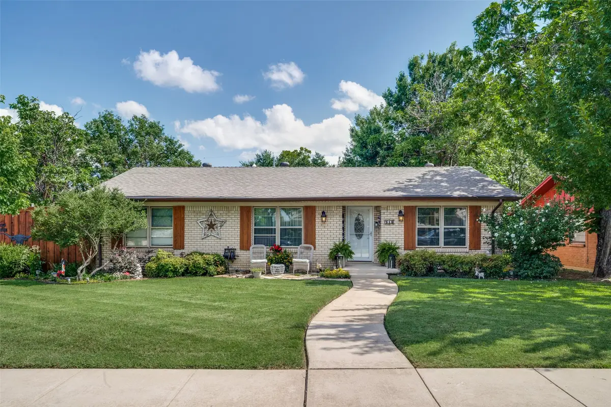 510 Northside Avenue, Lewisville, TX 75057 - #1