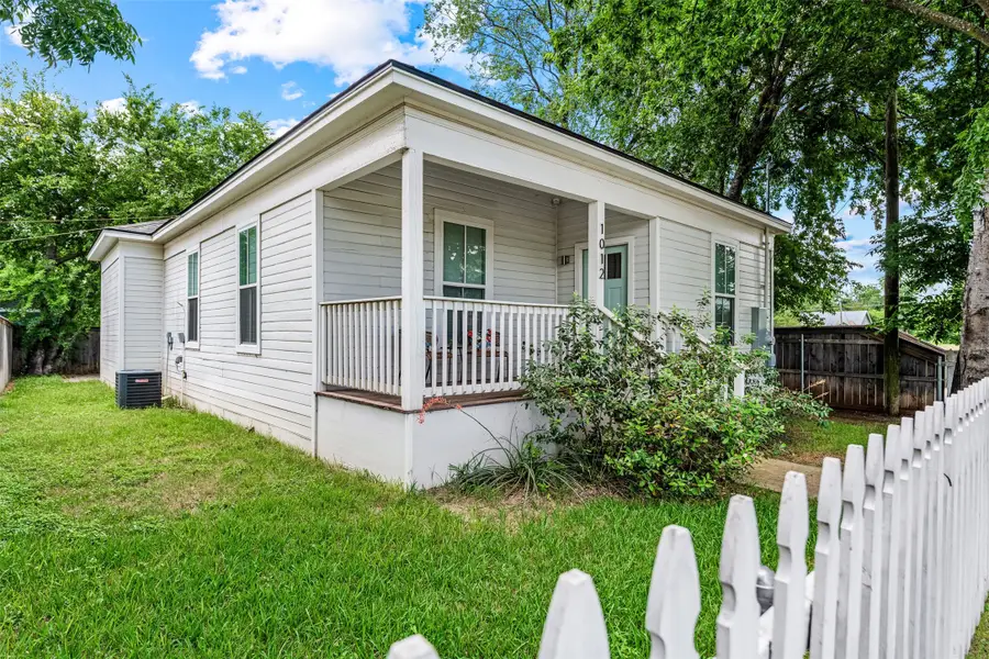 1012 Burnett Avenue, Waco, TX 76706 - #3