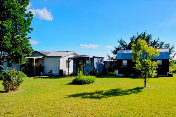 2202 Eagle Court, Venus, TX 76084