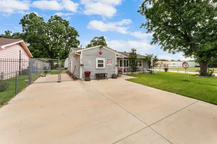 7051 Hodde Street, Dallas, TX 75217 - #3