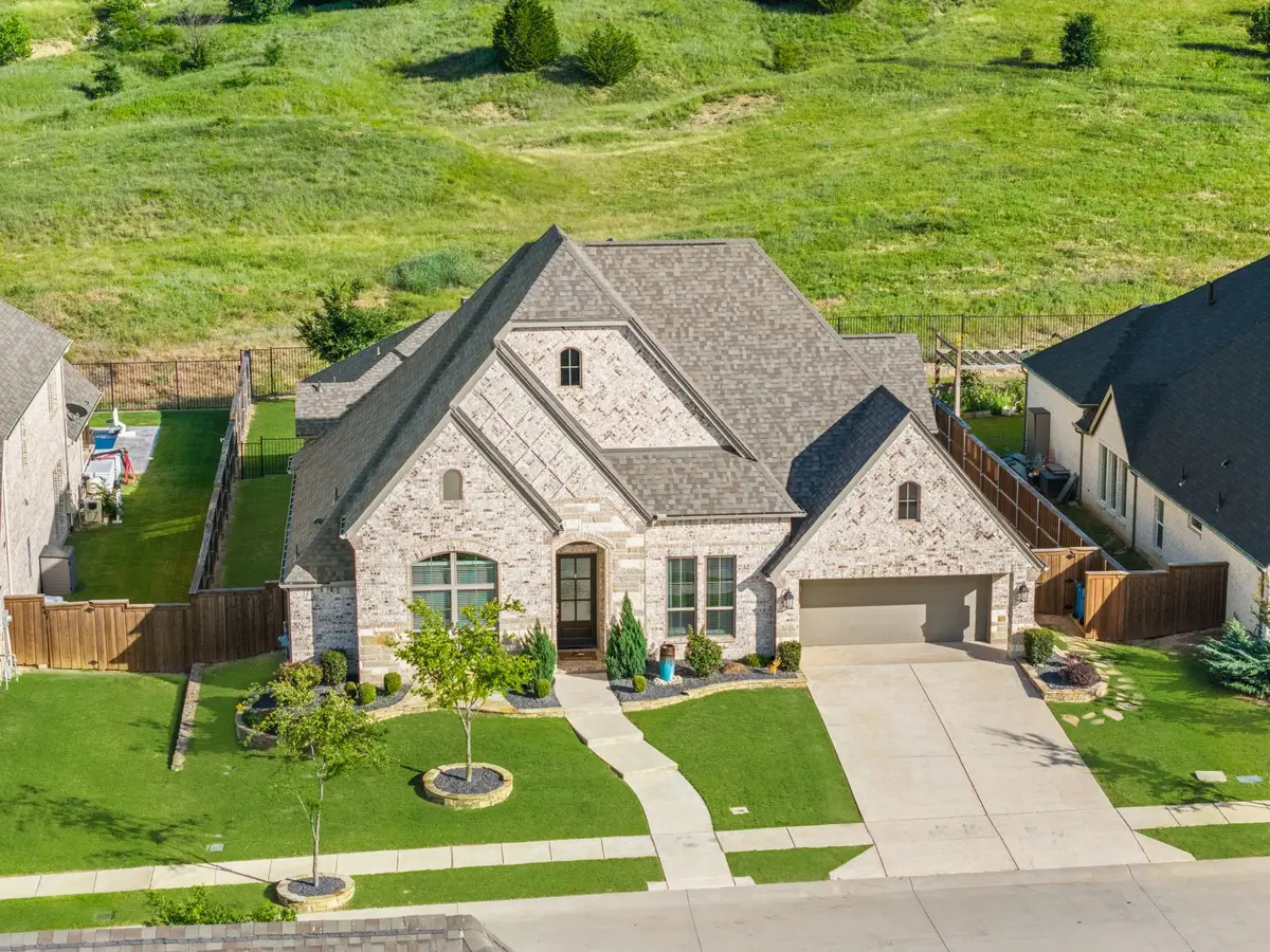 996 Myers Park Trail, Roanoke, TX 76262 - #1