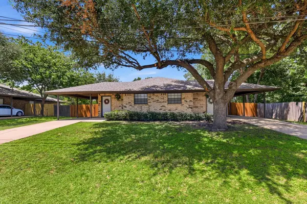 7629 & 7633 Evergreen Road, Richland Hills, TX 76118