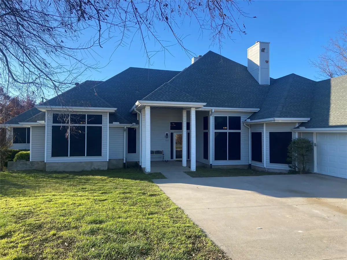 137 Oakview Road, Gainesville, TX 76240 - #1