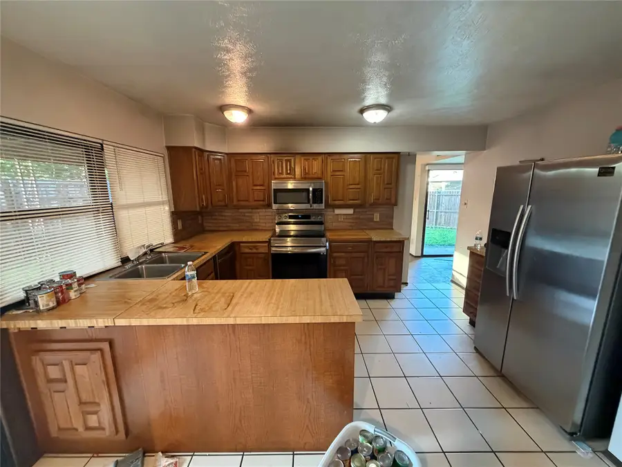 1849 Sandy Ridge Court, Carrollton, TX 75007 - #3