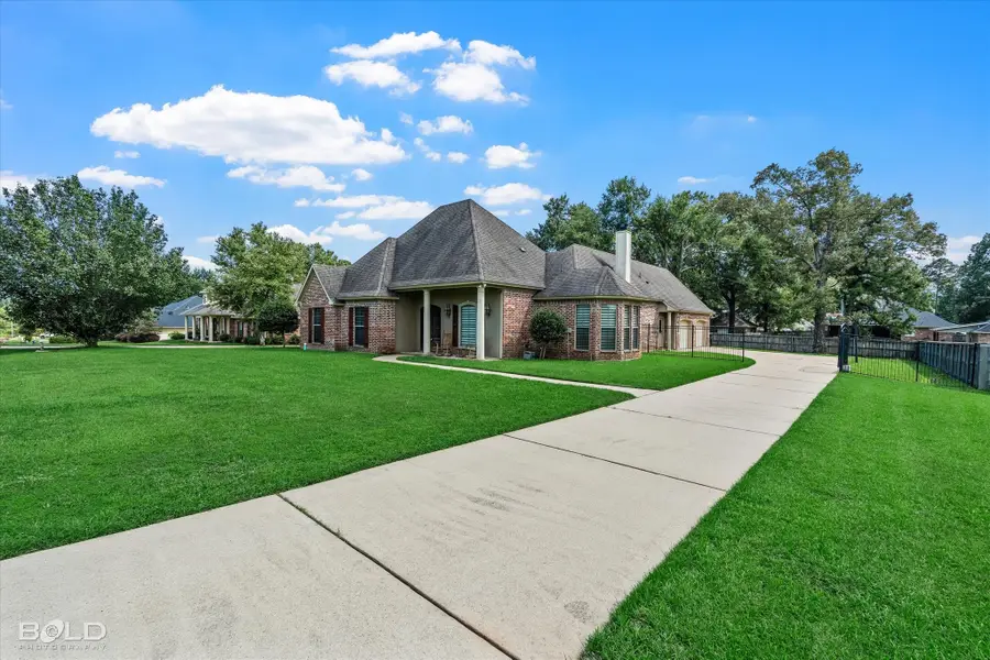 2220 Forest Hills Boulevard, Haughton, LA 71037 - #2