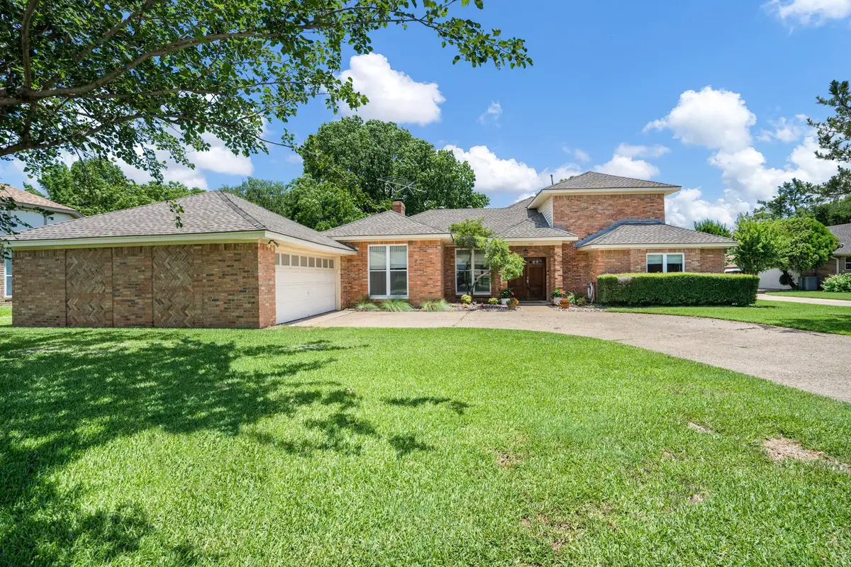 602 Highland Hills Lane, Highland Village, TX 75077 - #1