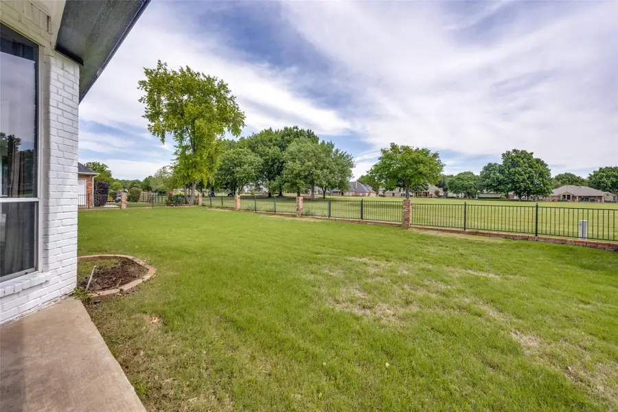 818 Riviera Drive, Mansfield, TX 76063 - #3