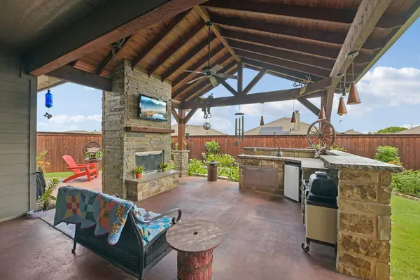 279 Marina Drive, Azle, TX 76020
