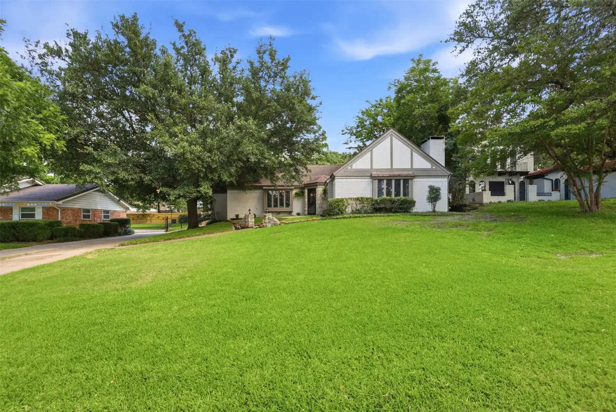 240 Timberlake Drive, Azle, TX 76020 - #1