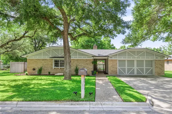 2402 Bonita Street, Brownwood, TX 76801