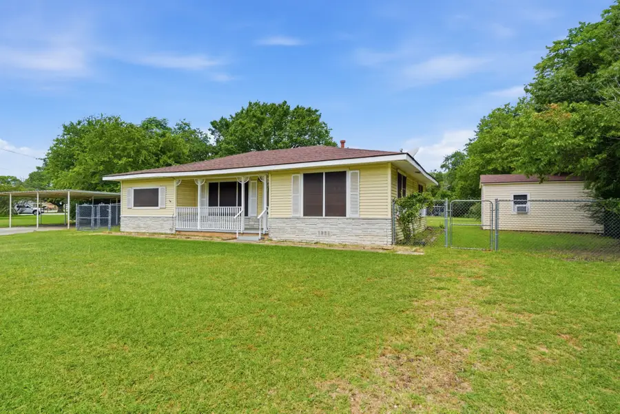 108 Sandra Drive, Azle, TX 76020 - #2