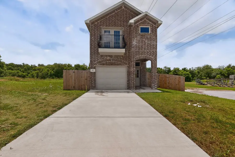 5017 Pickett Street, Greenville, TX 75401 - #2