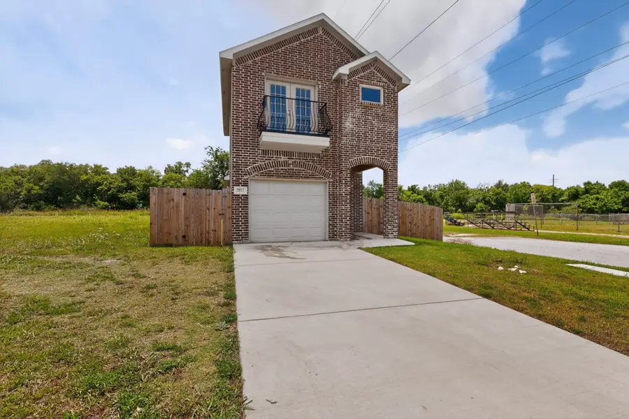 5017 Pickett Street, Greenville, TX 75401 - #3