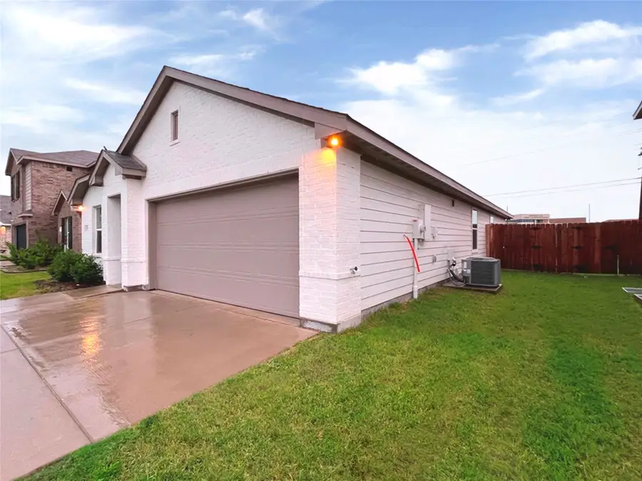 108 Goel Street, Greenville, TX 75402 - #3