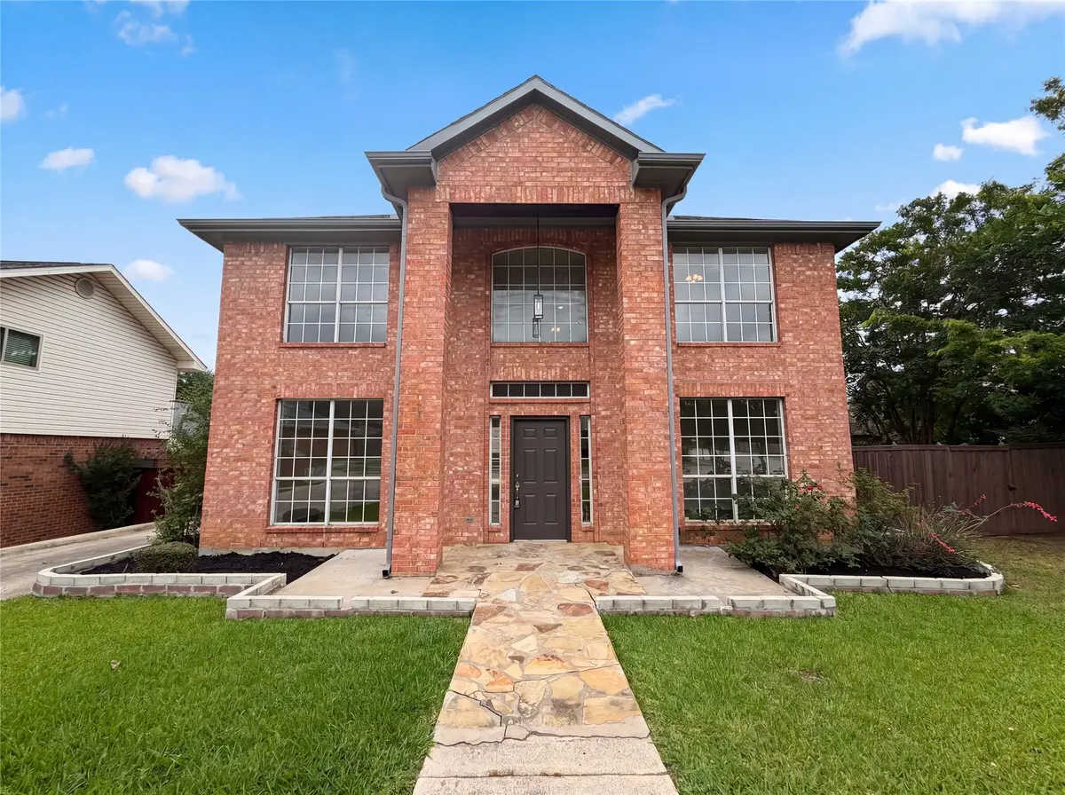 815 Ramblewood Drive, Lewisville, TX 75067 - #1