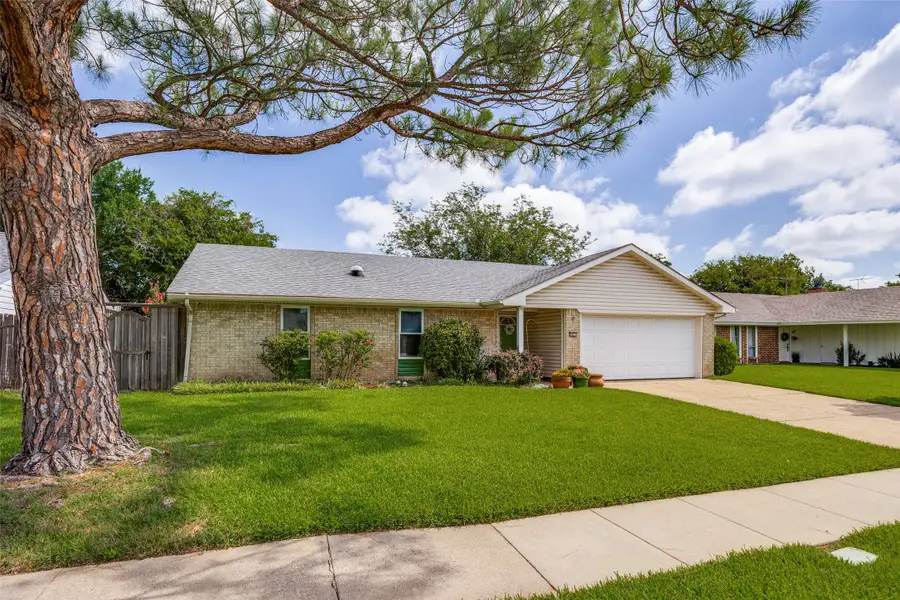 2817 Elk Grove Road, Carrollton, TX 75007 - #2