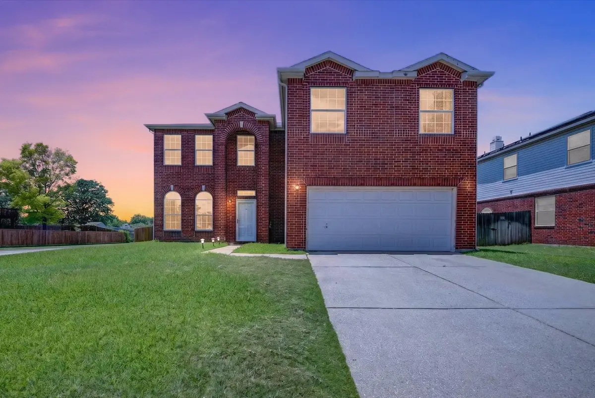 8208 Hidden Path Lane, Denton, TX 76210 - #1