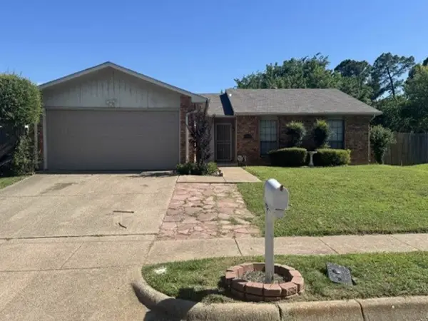 7700 Acapulco Road, Fort Worth, TX 76112