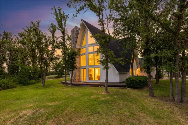 1704 County Road 3555, Paradise, TX 76073