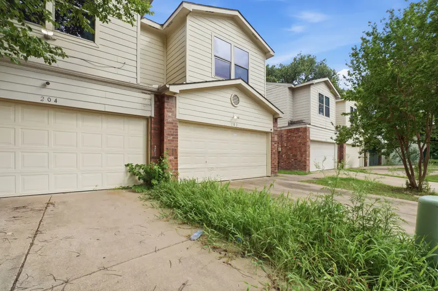 202 Creek Cove Drive, Dallas, TX 75217 - #2