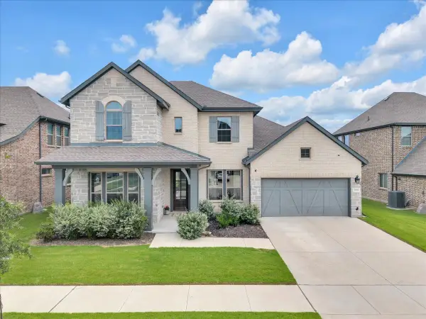 1808 Cedar Bluff Parkway, Mansfield, TX 76063