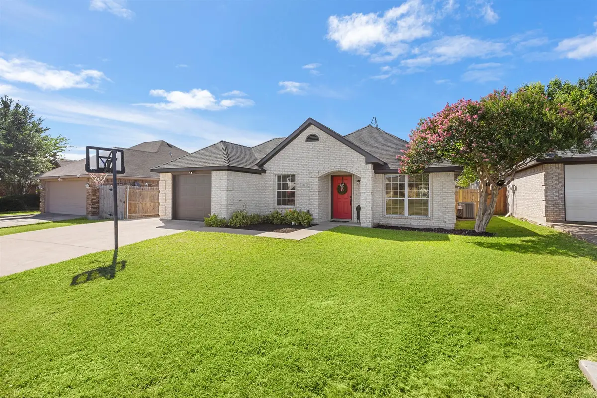 620 Brenna Road, Waxahachie, TX 75165 - #1