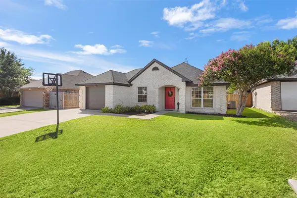 620 Brenna Road, Waxahachie, TX 75165