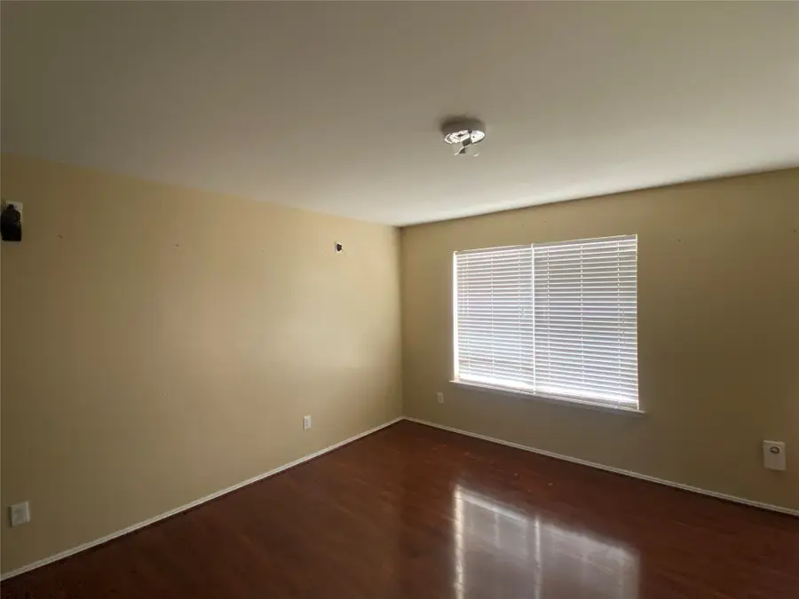 1023 Crow Court, Southwest Dallas, TX 75051 - #2