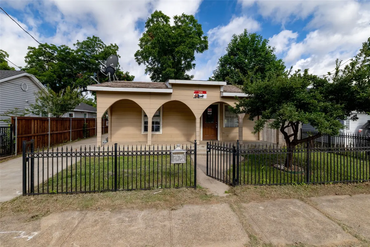 3219 N Winnetka Avenue, Dallas, TX 75212 - #1