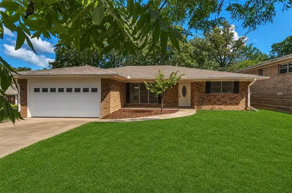 1335 Crestview Drive, Denison, TX 75020