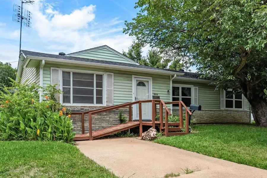 2219 Morgan Street, Irving, TX 75062 - #2
