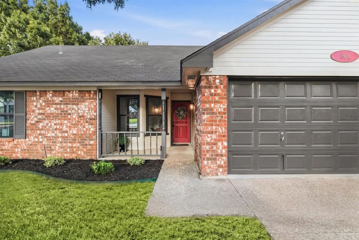 804 Virginia Boulevard, Midlothian, TX 76065 - #1