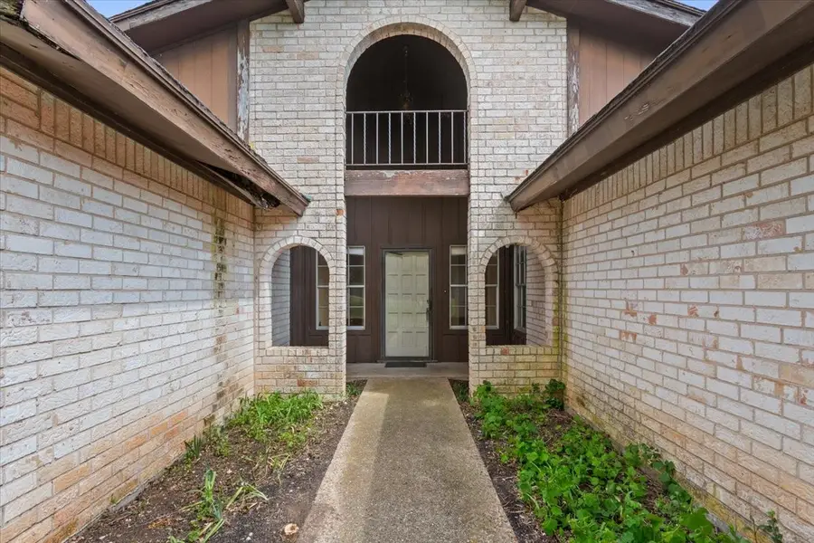 317 W Chapman Road, Hewitt, TX 76643 - #2