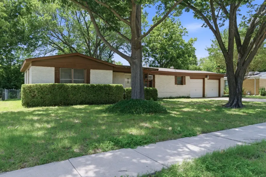 4333 Mackey Drive, North Richland Hills, TX 76180 - #2